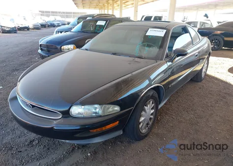 1997 Buick Riviera из США, поврежденный, VIN 1G4GD2216V4700993